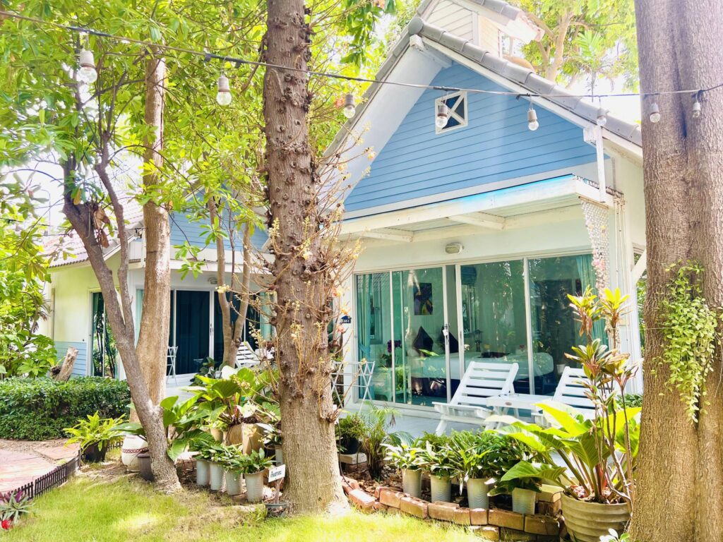 บลูสกาย รีสอร์ท หาดเจ้าสําราญ