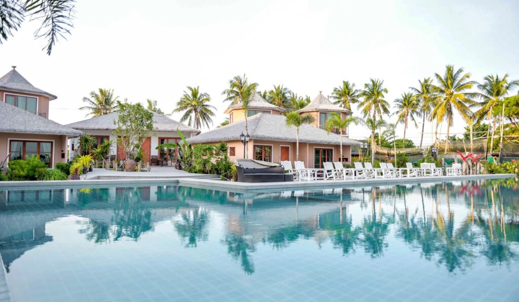 ที่พัก หาดเจ้าสําราญ ราคาหลักร้อย