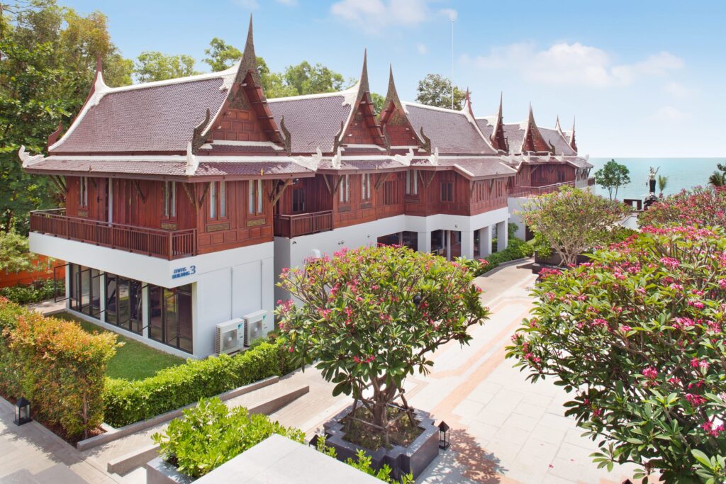โรงแรม หาดแม่พิมพ์