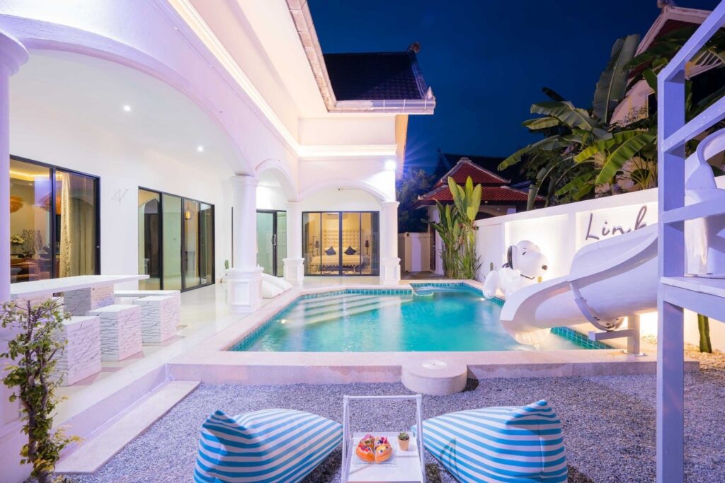 pool villa พัทยา ติดทะเล