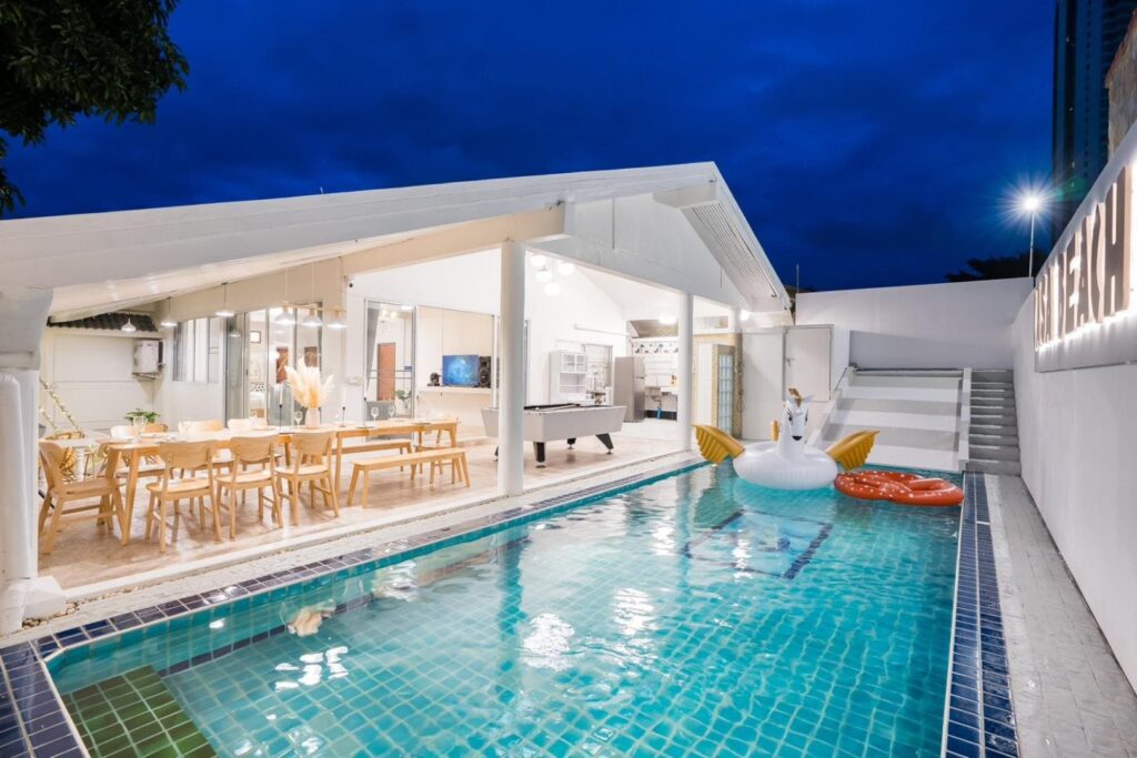 pool villa พัทยา ติดทะเล