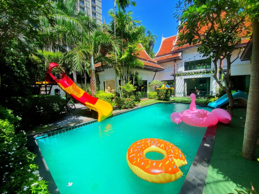 pool villa พัทยา ติดทะเล