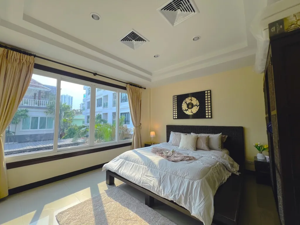 บ้านพักพูลวิลล่าพัทยา 6 คน-10